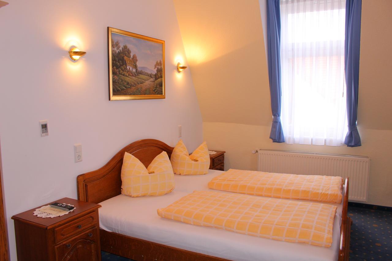 Bed & Breakfast Hotel Muellerhof Caputh Exterior foto